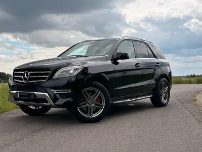 Gebraucht Mercedes ML350 258 PS (189 kW) 2012 Schwarz SUV