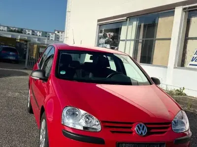 Gebraucht VW Golf V United 80 PS (58 kW) 2007 Rot Limousine