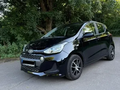 Gebraucht Hyundai i10 Trend 87 PS (63 kW) 2019 Schwarz Kleinwagen