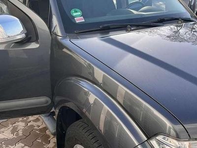 Second-hand Nissan Navara XE 190 CP (139 kW) 2010 Gri Pickup