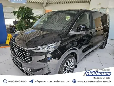 Neu Ford Tourneo Titanium X 170 PS (125 kW) 2026 Agateblackmetallic Van / Kleinbus