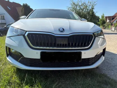 Gebraucht Skoda Scala Clever 110 PS (80 kW) 2022 Weiß Kleinwagen