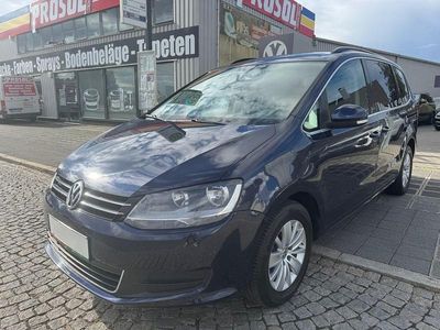 Blau Gebraucht 2011 VW Sharan Comfortline Van / Kleinbus | 10.990 € (Teuer)