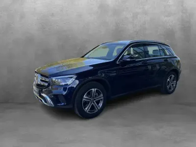 Gebraucht Mercedes GLC200 Exclusive 197 PS (144 kW) 2020 Cavansitblau metallic SUV