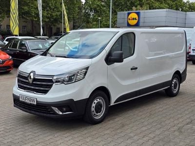Weiss Gebraucht 2024 Renault Trafic Komfort Van / Kleinbus | 25.890 € (Superpreis)