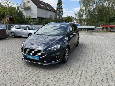 Gebraucht Ford S-MAX Titanium 190 PS (139 kW) 2020 Blau Van / Kleinbus