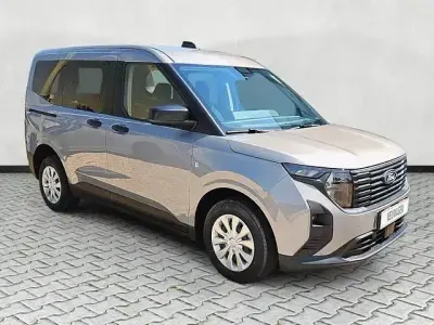 Neu Ford Tourneo Courier Trend 125 PS (91 kW) 2026 Andere Van / Kleinbus