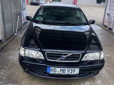 Schwarz Gebraucht 2005 Volvo C70 Cabrio | 5.000 €