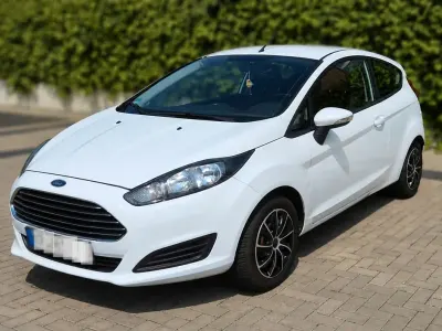 Używany Ford Fiesta Trend 60 KM (44 kW) 2014 Czarny Hatchback