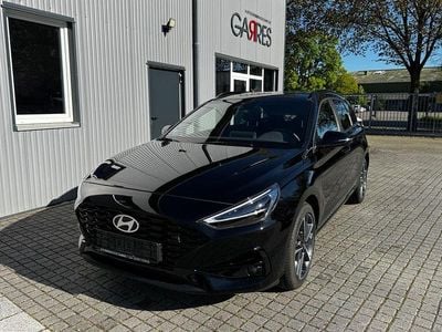 Second-hand Hyundai i30 Advantage 101 CP (74 kW) 2024 Negru Break