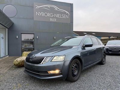 Grau Gebraucht 2017 Skoda Octavia Style Kombi | 9.100 € (Guter Preis)