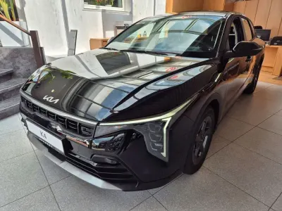 Neu Kia K4 Vision 150 PS (110 kW) 2026 Schwarz Limousine