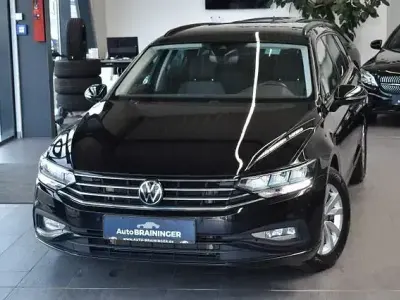 Gebraucht VW Passat 150 PS (110 kW) 2021 Schwarz Kombi