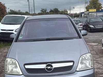 Grau Gebraucht 2007 Opel Meriva Basis Van / Kleinbus | 2.159 € (Fairer Preis)