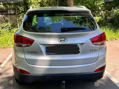 Gebraucht Hyundai Tucson GLS 141 PS (103 kW) 2010 Silber SUV