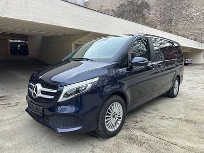 Gebraucht Mercedes V300 Edition 239 PS (175 kW) 2019 Blau Van / Kleinbus