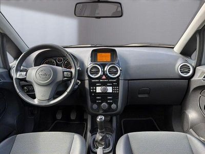 Gebraucht Opel Corsa Innovation 101 PS (74 kW) 2010 Silber Kleinwagen