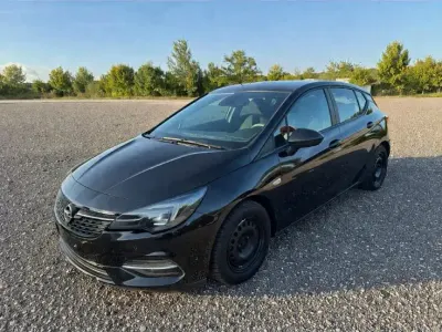 Second-hand Opel Astra 122 CP (89 kW) 2020 Negru Hatchback