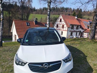 Second-hand Opel Crossland Innovation 131 CP (96 kW) 2017 Alb SUV