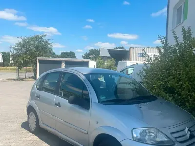 Gebraucht Citroën C3 73 PS (53 kW) 2009 Grau Kleinwagen