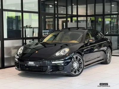 Occasion Porsche Panamera 300 PK (220 kW) 2015 Zwart Hatchback