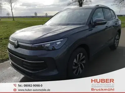 Neu VW Tiguan Life 150 PS (110 kW) 2026 Andere SUV