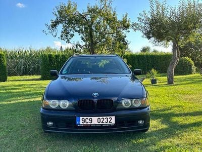 Second-hand BMW 530 Exclusive 193 CP (141 kW) 2001 Albastru Break