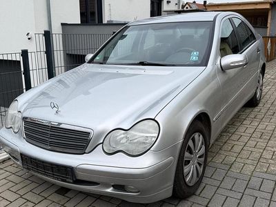 Gebraucht Mercedes C180 129 PS (94 kW) 2001 Silber Limousine