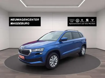 Neu Skoda Karoq 150 PS (110 kW) 2025 Raceblau metallic SUV