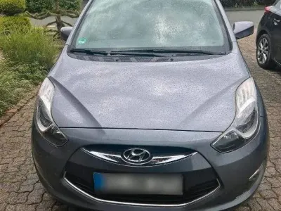Gebraucht Hyundai ix20 125 PS (91 kW) 2013 Grau Kleinwagen