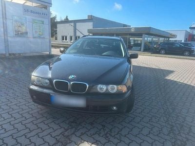Gebraucht BMW 520 136 PS (100 kW) 2002 Schwarz Kombi