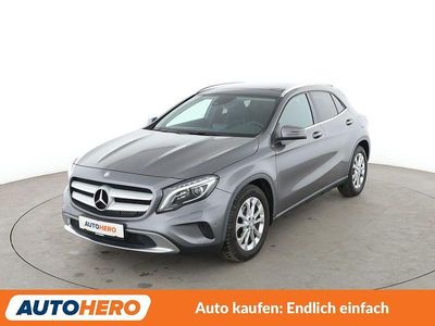 Grau Gebraucht 2015 Mercedes GLA220 Urban SUV | 17.780 € (Fairer Preis)