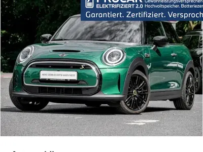 Gebraucht Mini Cooper SE Classic 135 kW (184 PS) 2023 Grün Kleinwagen