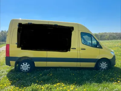Gebraucht Mercedes Sprinter 150 PS (110 kW) 2023 Gelb Van