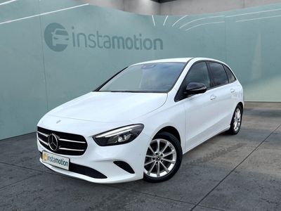 Gebraucht Mercedes B200 Night 150 PS (110 kW) 2020 Weiß Van / Kleinbus