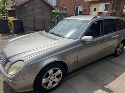 Mercedes E220