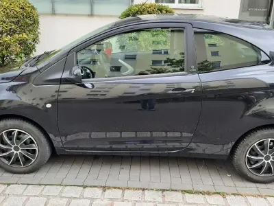 Gebraucht Ford Ka Champions Edition 69 PS (50 kW) 2013 Schwarz Kleinwagen