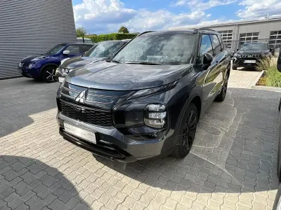 Neu Mitsubishi Outlander P-HEV Edition 306 PS (225 kW) 2026 Grau SUV
