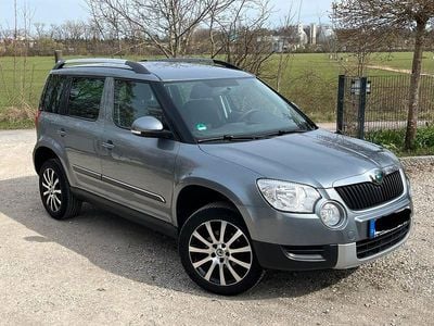 Gebraucht Skoda Yeti Active 105 PS (77 kW) 2012 Grau SUV