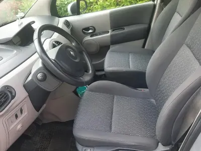 Gebraucht Renault Modus 105 PS (77 kW) 2005 Grau Van / Kleinbus