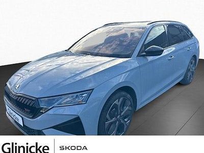 Grau Gebraucht 2025 Skoda Octavia RS Kombi | 49.780 €