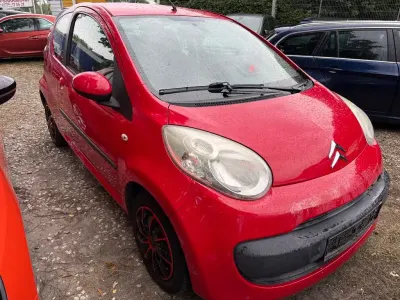 Gebraucht Citroën C1 Style 68 PS (50 kW) 2008 Rouge scarlet Kleinwagen