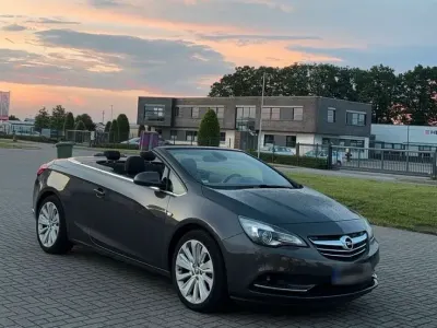 Gebraucht Opel Cascada 120 PS (88 kW) 2013 Grau Cabrio
