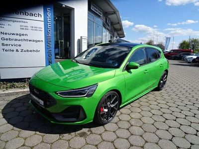 Nuova Ford Focus ST 280 CV (205 kW) 2025 Verde Utilitaria