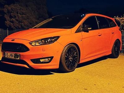 Gebraucht Ford Focus ST-Line 182 PS (133 kW) 2018 Rot Kombi