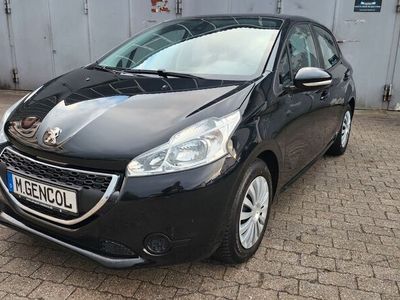 gebraucht Peugeot 208 Active