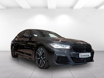 Gebraucht BMW M550 Shadowline 530 PS (389 kW) 2022 Sophistograu brillanteffekt metalli Limousine