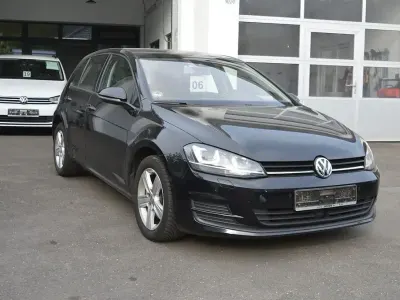 Gebraucht VW Golf VII Comfortline 110 PS (80 kW) 2014 Schwarz Limousine