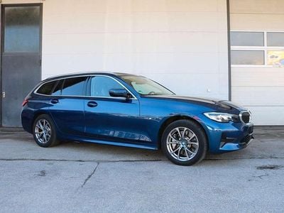 Usata BMW 330e Sport Line 292 CV (214 kW) 2021 Blu Station wagon