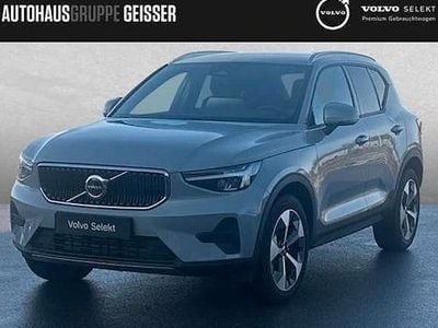 Grau Neu 2025 Volvo XC40 Core SUV | 36.750 € (Guter Preis)